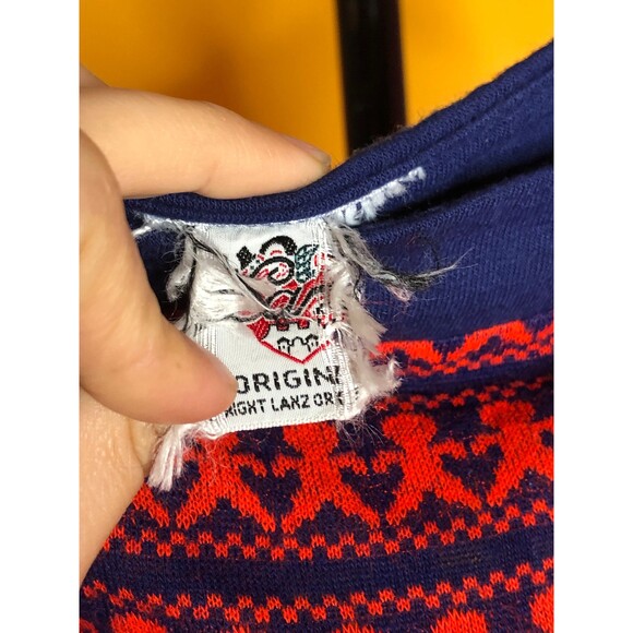 1960s-1970s LANZ People Print Crop Top NOVELTY KISTCH Blue & Red Blouse. XS - Picture 6 of 10